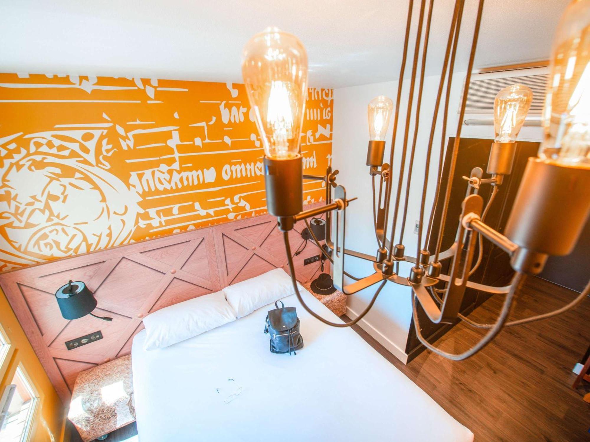 ホテル Ibis Styles Carcassonne La Cite エクステリア 写真