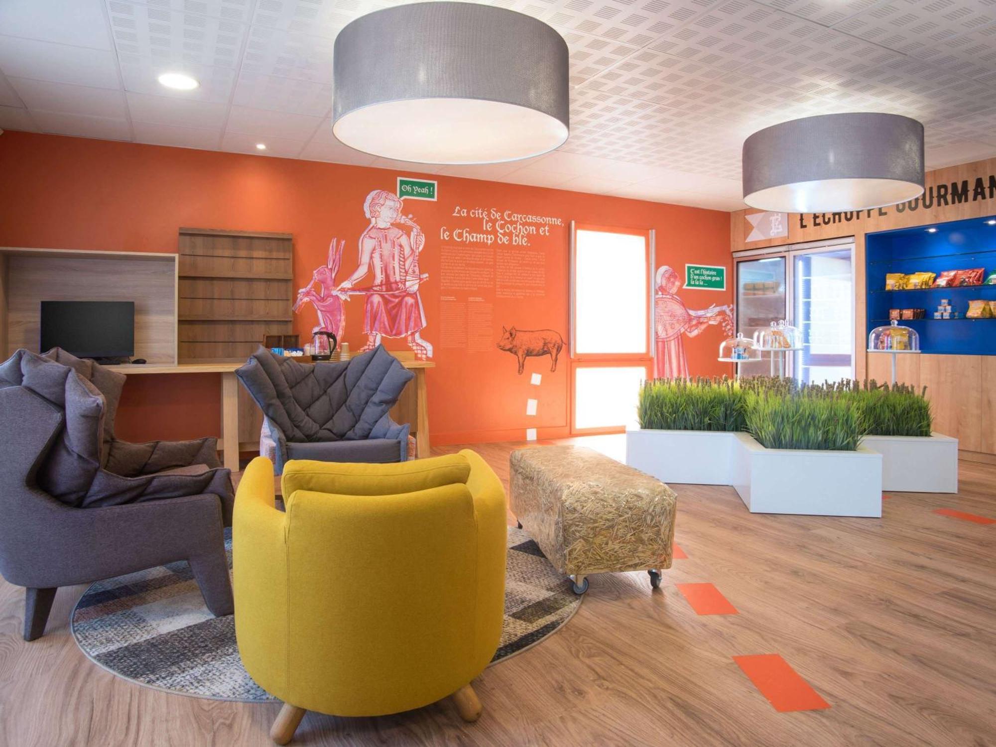 ホテル Ibis Styles Carcassonne La Cite エクステリア 写真