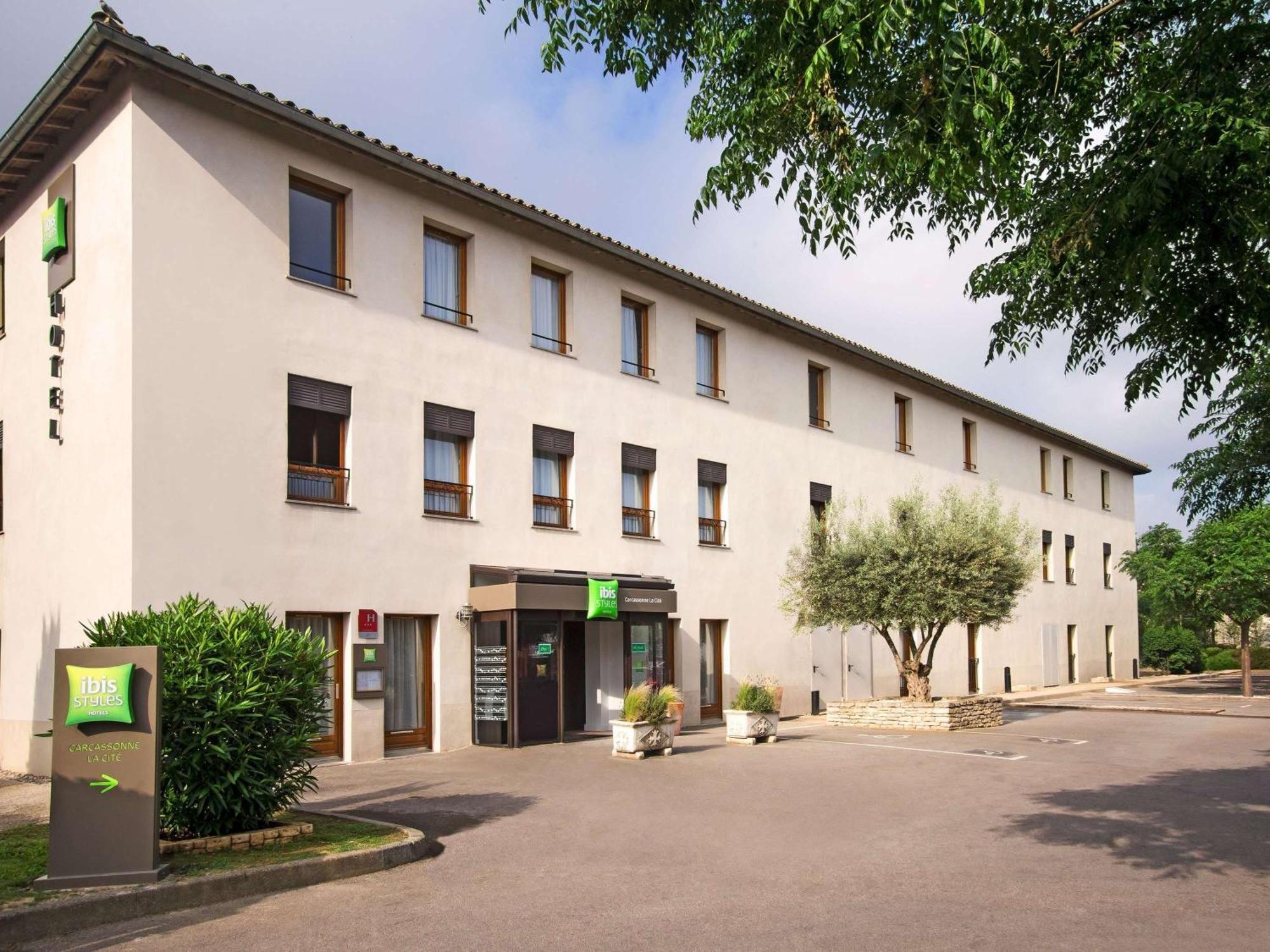 ホテル Ibis Styles Carcassonne La Cite エクステリア 写真