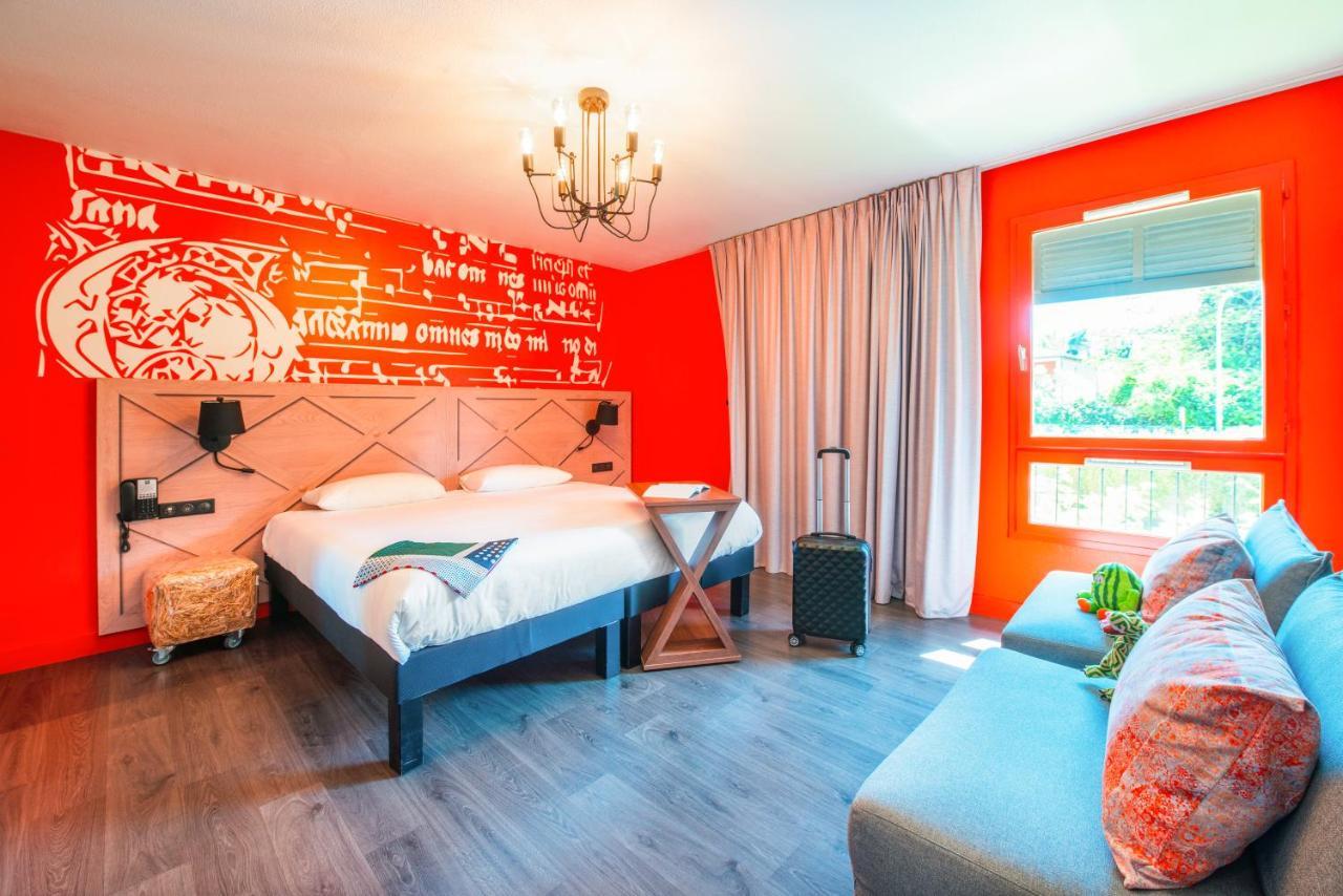 ホテル Ibis Styles Carcassonne La Cite エクステリア 写真